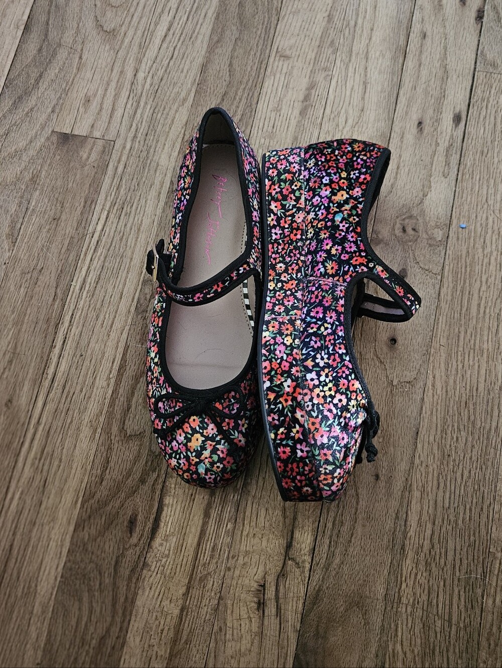 Betsey Johnson Black Floral Mary Jane Flats